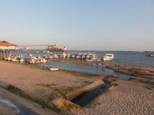Poluição do Tapajós ameaça a sobrevivência das comunidades, pesca e agricultura em Santarém